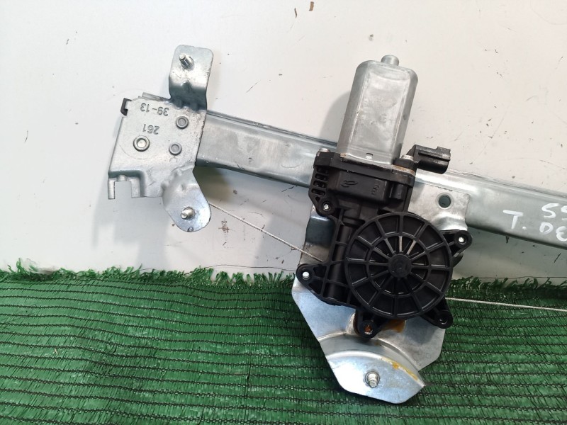 Recambio de elevalunas trasero derecho para renault zoe 2014 referencia OEM IAM 827206781R 827206781R 827206781R