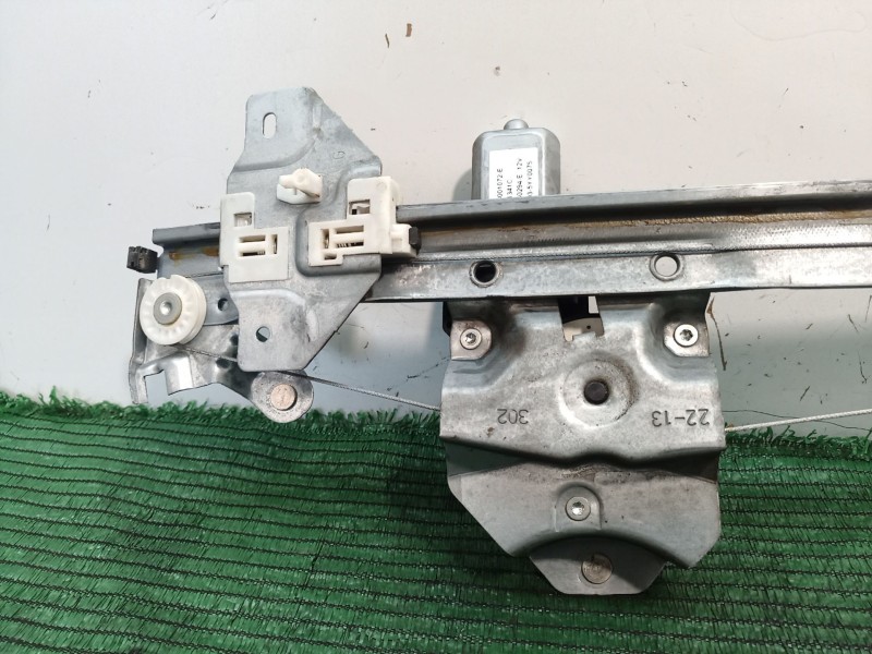 Recambio de elevalunas trasero izquierdo para renault zoe 2014 referencia OEM IAM   