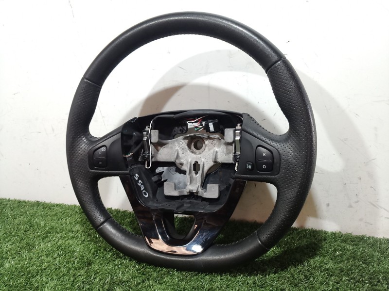 Recambio de volante para renault zoe 2014 referencia OEM IAM   