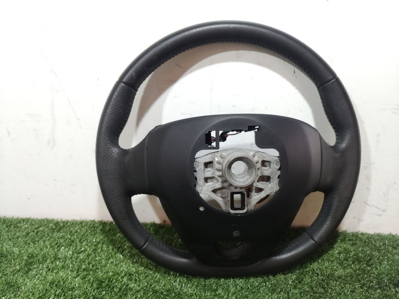 Recambio de volante para renault zoe 2014 referencia OEM IAM   