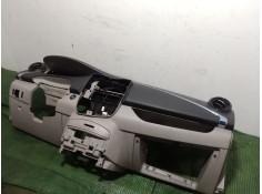 Recambio de salpicadero para renault zoe 2014 referencia OEM IAM    2