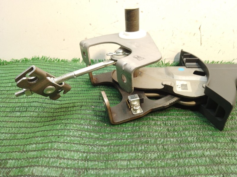 Recambio de palanca freno de mano para hyundai i30 (fd) 1.6 referencia OEM IAM SINREFERENCIA SIN REFERENCIA SIN REFERENCIA