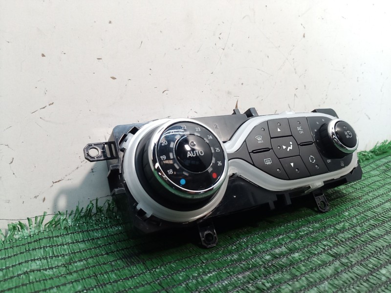 Recambio de mando climatizador para renault zoe 2014 referencia OEM IAM   