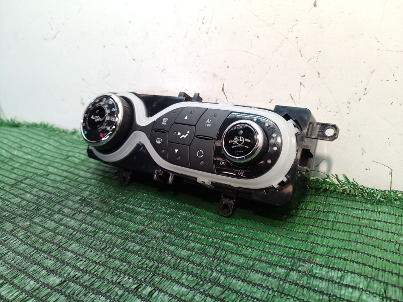 Recambio de mando climatizador para renault zoe 2014 referencia OEM IAM   