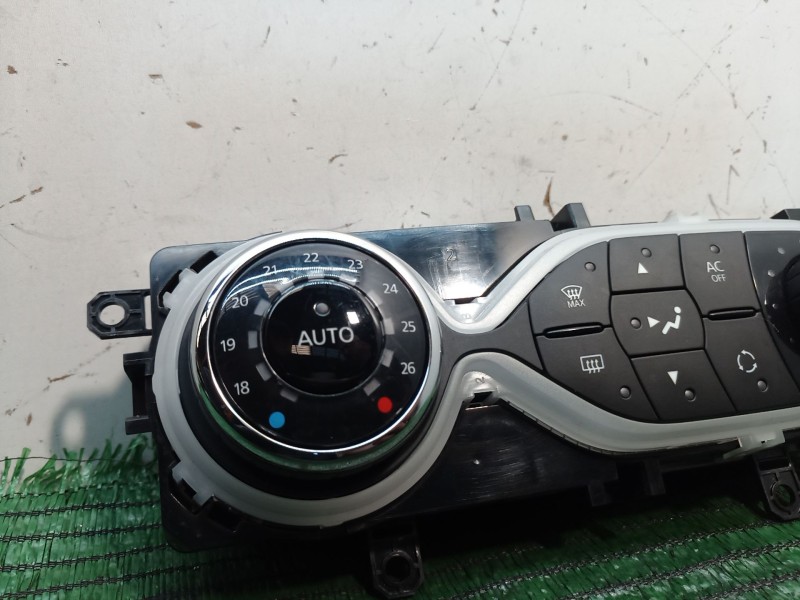 Recambio de mando climatizador para renault zoe 2014 referencia OEM IAM   
