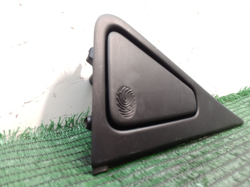 Recambio de maneta exterior trasera derecha para renault zoe 2014 referencia OEM IAM 826067946R 826067946R 826067946R