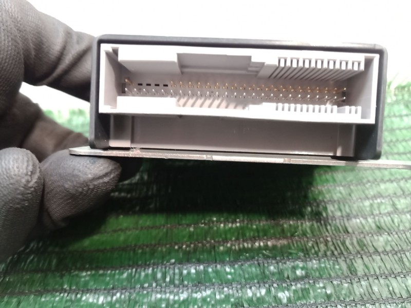 Recambio de centralita airbag para renault zoe 2014 referencia OEM IAM 985104074R 985104074R 985104074R