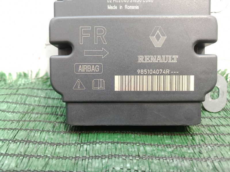 Recambio de centralita airbag para renault zoe 2014 referencia OEM IAM 985104074R 985104074R 985104074R