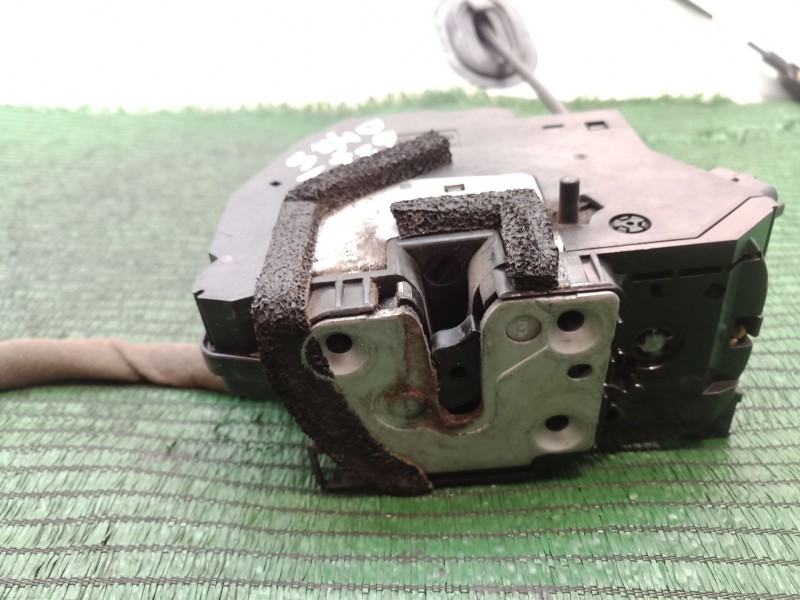 Recambio de cerradura puerta trasera izquierda para renault zoe 2014 referencia OEM IAM 825034093R 825034093R 825034093R