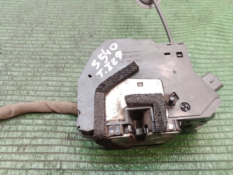 Recambio de cerradura puerta trasera izquierda para renault zoe 2014 referencia OEM IAM 825034093R 825034093R 825034093R