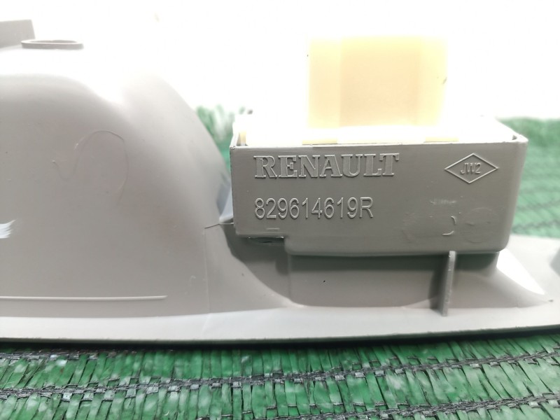 Recambio de mando elevalunas trasero izquierdo para renault zoe 2014 referencia OEM IAM 829614619R 829614619R 829614619R