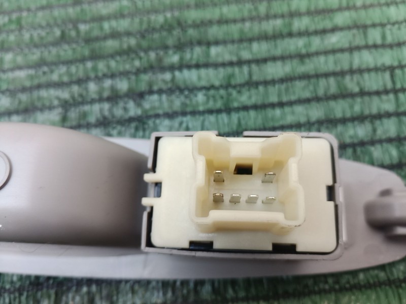 Recambio de mando elevalunas trasero izquierdo para renault zoe 2014 referencia OEM IAM 829614619R 829614619R 829614619R