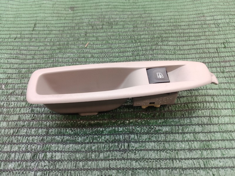 Recambio de mando elevalunas trasero izquierdo para renault zoe 2014 referencia OEM IAM 829614619R 829614619R 829614619R