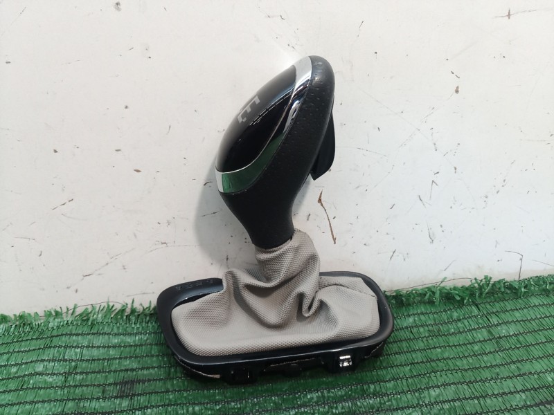 Recambio de palanca cambio para renault zoe 2014 referencia OEM IAM SINREF SIN REF SIN REF