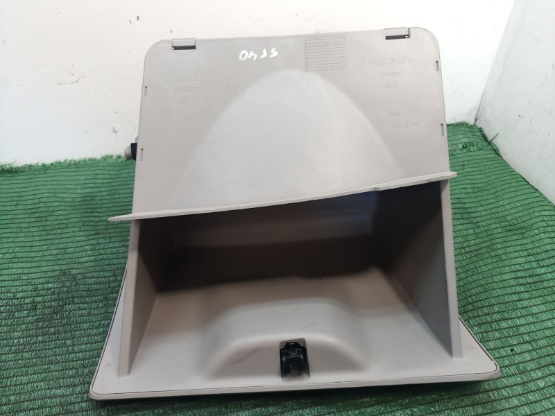 Recambio de guantera para renault zoe 2014 referencia OEM IAM 681088547R 681088547R 681088547R