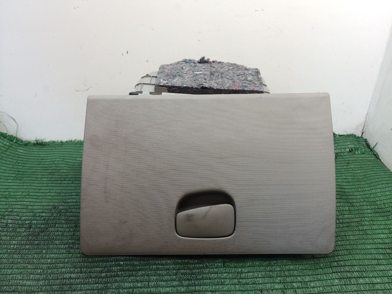 Recambio de guantera para renault zoe 2014 referencia OEM IAM 681088547R 681088547R 681088547R