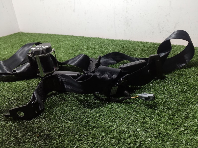 Recambio de cinturon seguridad trasero izquierdo para renault zoe 2014 referencia OEM IAM   