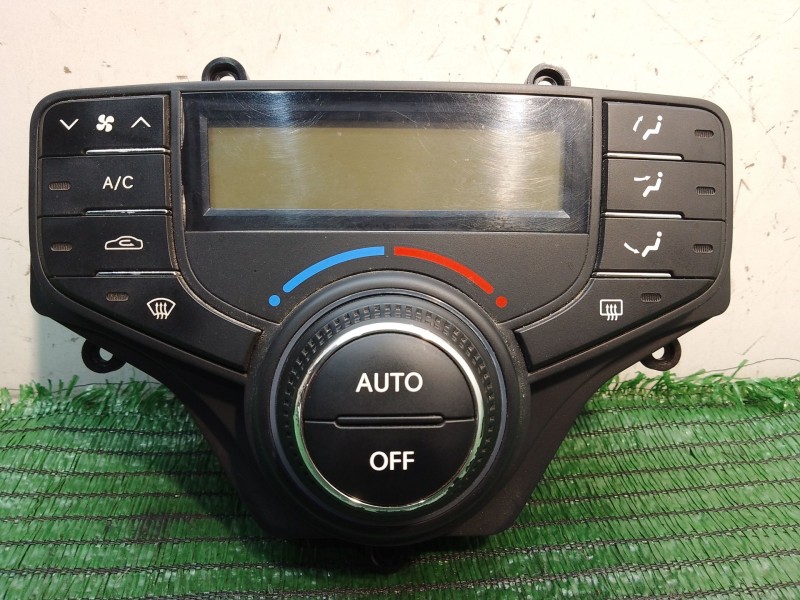 Recambio de mando climatizador para hyundai i30 (fd) 1.6 referencia OEM IAM 972502L600 972502L600 JD000720