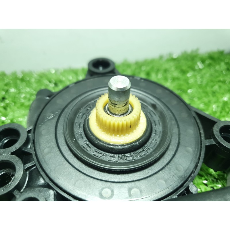 Recambio de motor elevalunas trasero derecho para hyundai i30 (fd) 1.6 referencia OEM IAM   