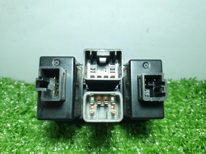 Recambio de mando luces para hyundai i30 (fd) 1.6 referencia OEM IAM   