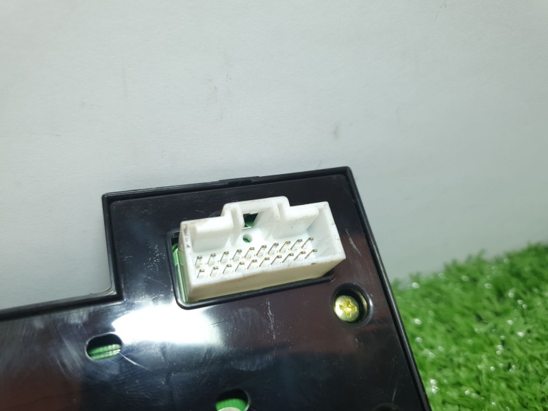 Recambio de mando elevalunas delantero izquierdo para hyundai i30 (fd) 1.6 referencia OEM IAM 935702L00 935702L00 935702L00