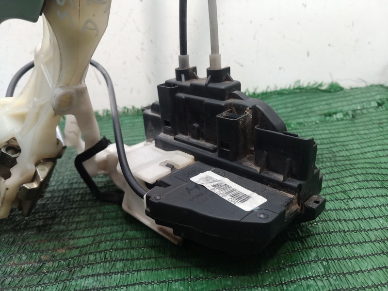 Recambio de cerradura puerta delantera derecha para hyundai i30 (fd) 1.6 referencia OEM IAM   