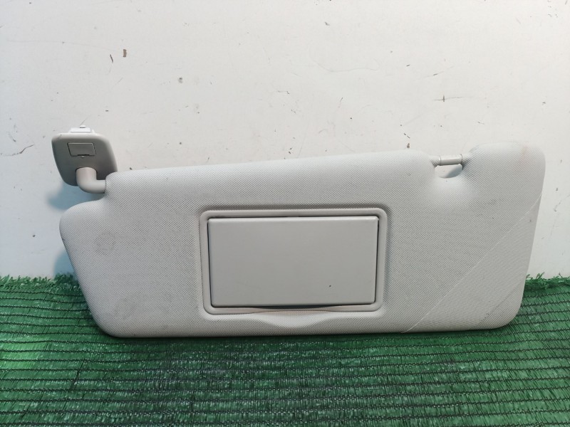 Recambio de parasol izquierdo para renault zoe 2014 referencia OEM IAM 964012136R 964012136R 964012136R