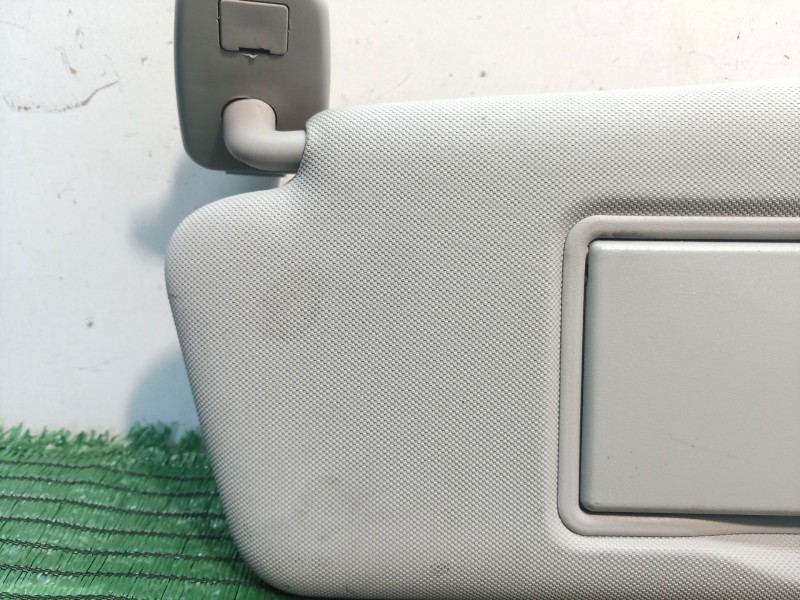 Recambio de parasol izquierdo para renault zoe 2014 referencia OEM IAM 964012136R 964012136R 964012136R