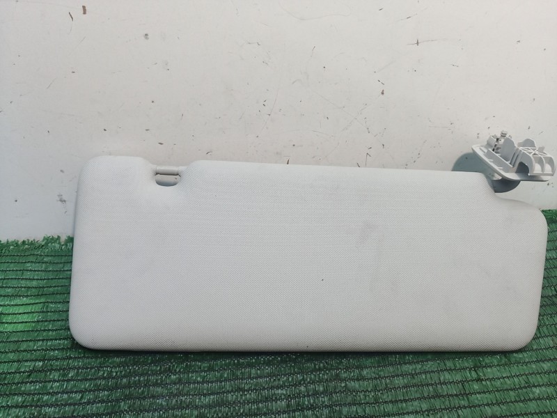 Recambio de parasol izquierdo para renault zoe 2014 referencia OEM IAM 964012136R 964012136R 964012136R