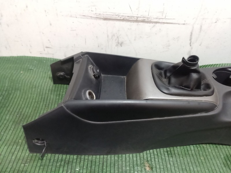 Recambio de consola central trasera para hyundai i30 (fd) 1.6 referencia OEM IAM   