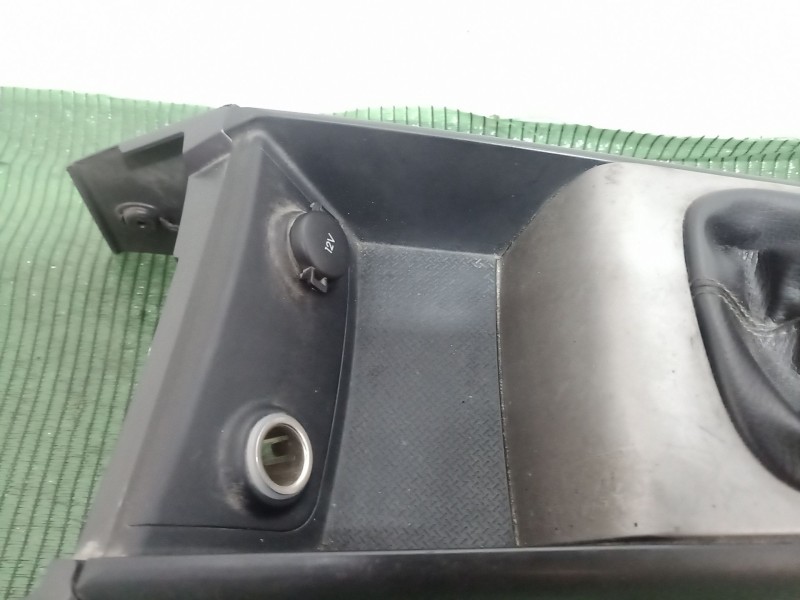 Recambio de consola central trasera para hyundai i30 (fd) 1.6 referencia OEM IAM   
