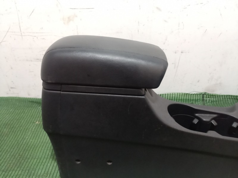 Recambio de consola central trasera para hyundai i30 (fd) 1.6 referencia OEM IAM   