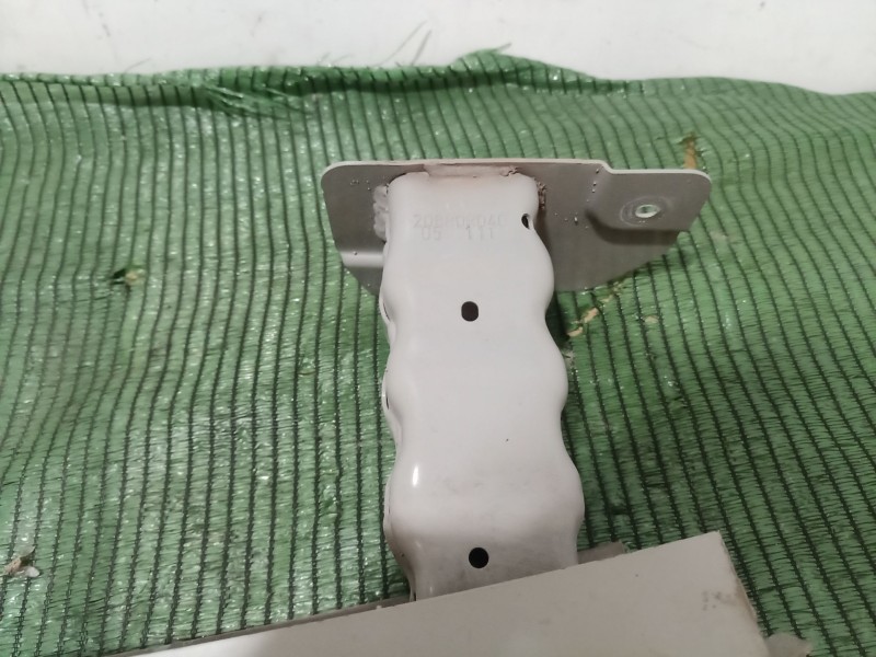 Recambio de refuerzo paragolpes delantero para renault zoe 2014 referencia OEM IAM 27832R040 27832R040 27832R040