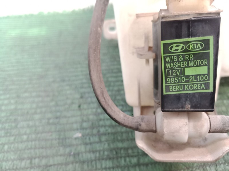 Recambio de deposito limpia para hyundai i30 (fd) 1.6 referencia OEM IAM 986102L 986102L 986102L