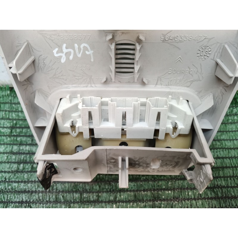 Recambio de luz interior para citroën c5 i (dc_) 2.0 hdi (dcrhzb, dcrhze) referencia OEM IAM 9638564177 9638564177 9638564177