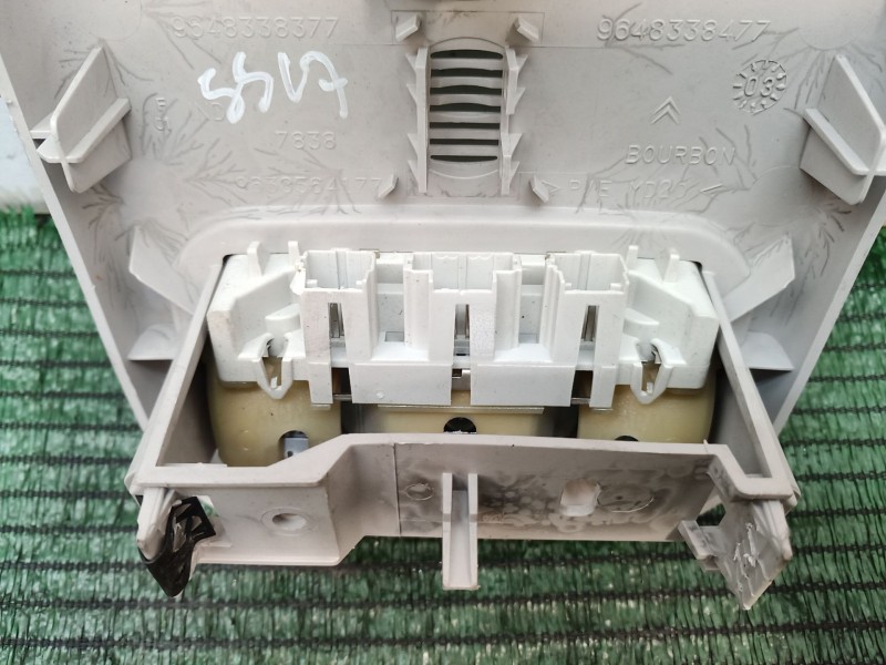 Recambio de luz interior para citroën c5 i (dc_) 2.0 hdi (dcrhzb, dcrhze) referencia OEM IAM 9638564177 9638564177 9638564177