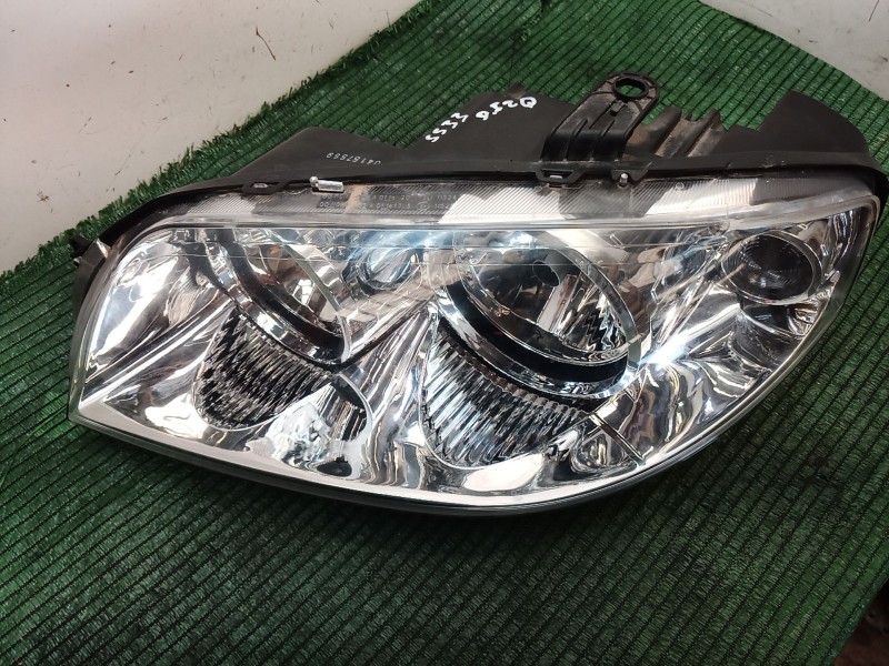 Recambio de faro izquierdo para fiat punto (188_) 1.4 referencia OEM IAM   