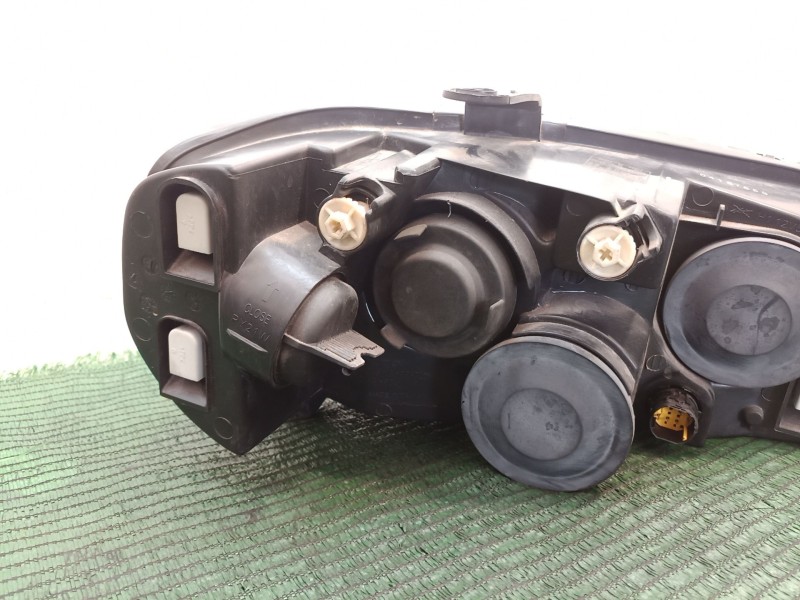 Recambio de faro izquierdo para fiat punto (188_) 1.4 referencia OEM IAM   