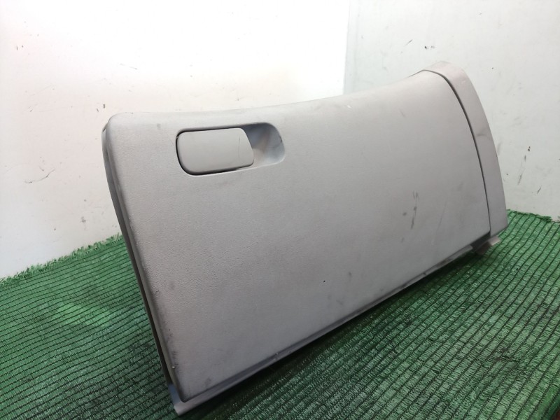 Recambio de guantera para kia cee´d referencia OEM IAM   