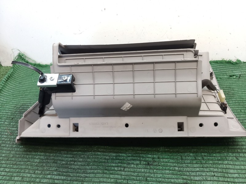 Recambio de guantera para kia cee´d referencia OEM IAM   