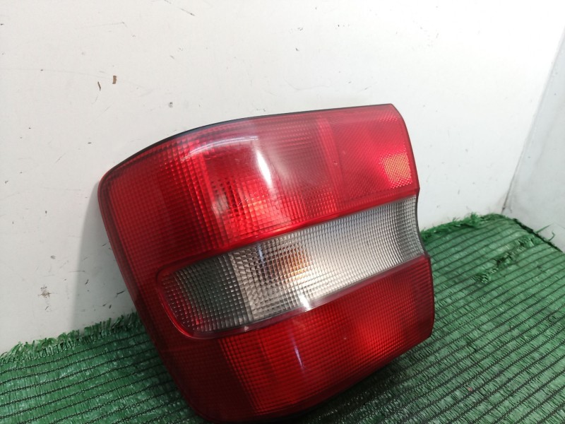 Recambio de piloto trasero derecho para volvo s70 (874) 2.5 tdi referencia OEM IAM 9151630 9151630 9151630