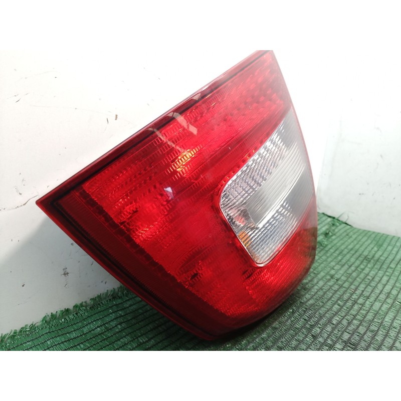 Recambio de piloto trasero derecho para skoda octavia ii (1z3) 1.6 tdi referencia OEM IAM   