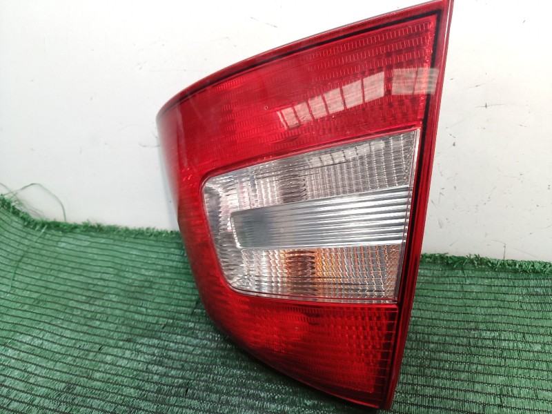 Recambio de piloto trasero derecho para skoda octavia ii (1z3) 1.6 tdi referencia OEM IAM   