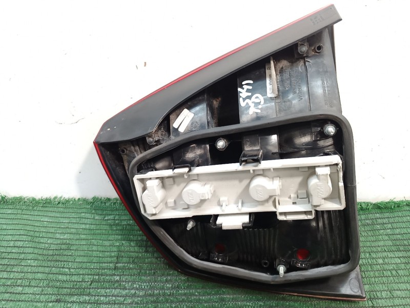 Recambio de piloto trasero derecho para skoda octavia ii (1z3) 1.6 tdi referencia OEM IAM   