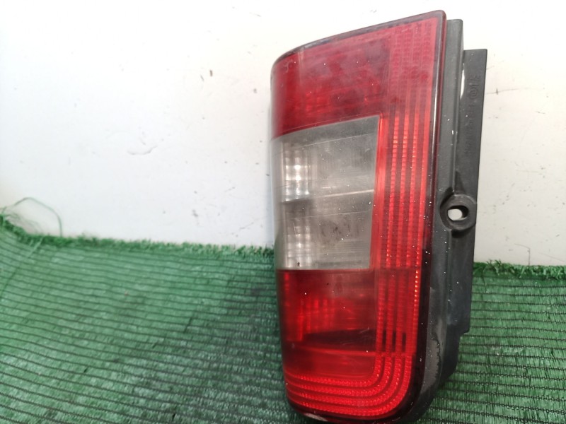 Recambio de piloto trasero derecho para peugeot partner (s2) combiespace pack cd referencia OEM IAM   