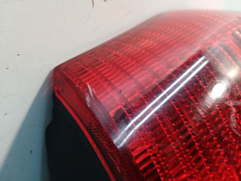 Recambio de piloto trasero derecho para volkswagen lupo (6x1/6e1) 1.0 referencia OEM IAM 38020748 38020748 38020748