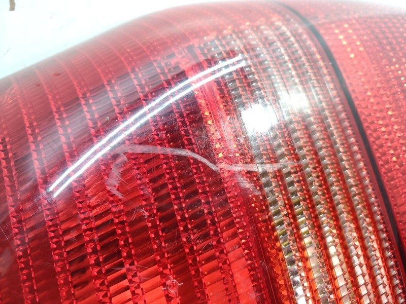 Recambio de piloto trasero derecho para volkswagen lupo (6x1/6e1) 1.0 referencia OEM IAM 38020748 38020748 38020748