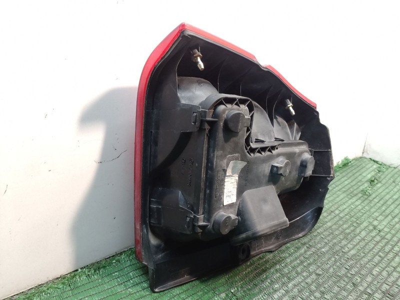 Recambio de piloto trasero derecho para volkswagen lupo (6x1/6e1) 1.0 referencia OEM IAM 38020748 38020748 38020748