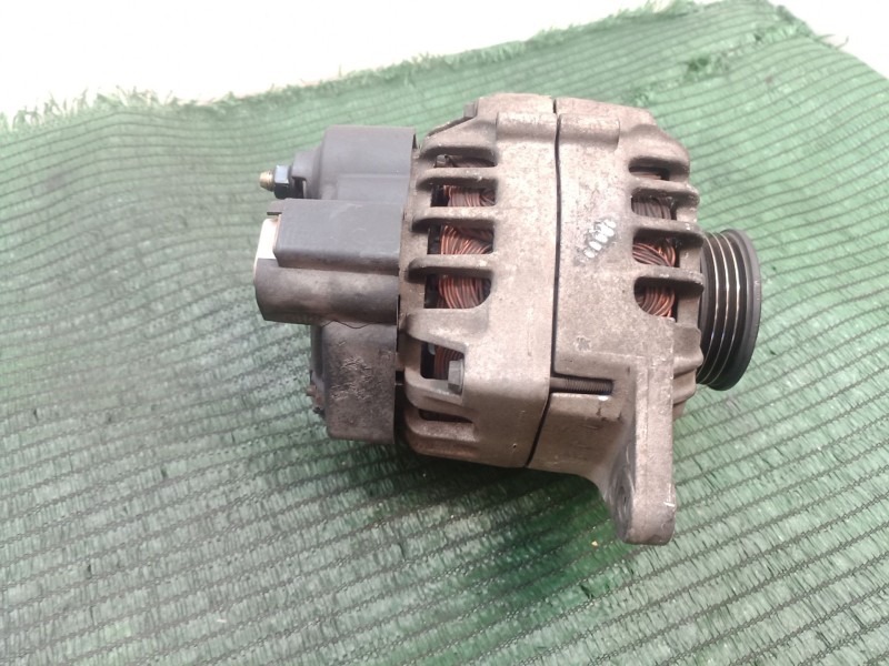 Recambio de alternador para hyundai tucson (jm) 2,0 classic 4x2 referencia OEM IAM   