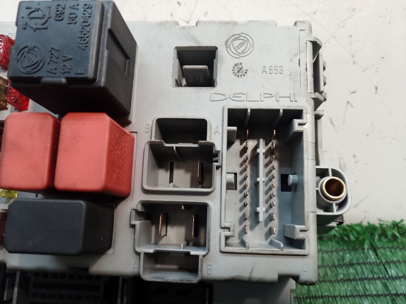 Recambio de caja reles / fusibles para fiat punto (188_) 1.4 referencia OEM IAM   